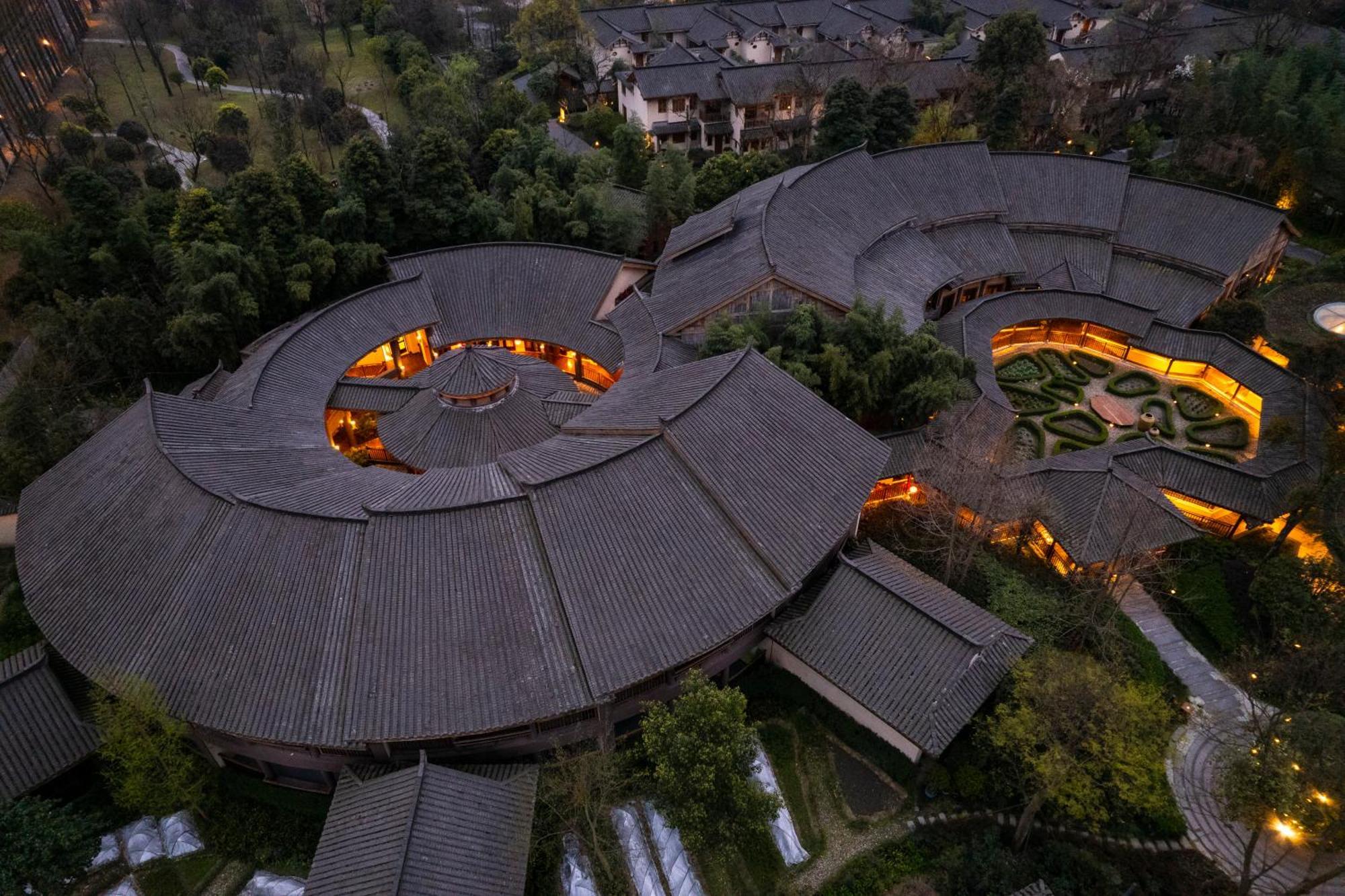 Six Senses Qing Cheng Mountain Hotel Chengdu Exterior photo