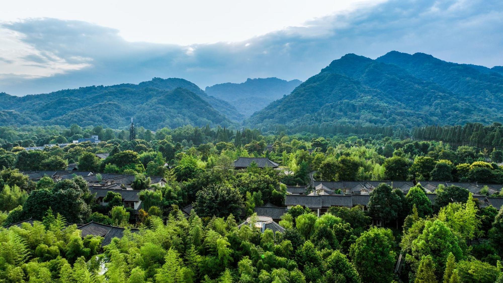 Six Senses Qing Cheng Mountain Hotel Chengdu Exterior photo